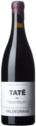 botella de tate vino tinto barrica bodega viña somoza valdeorras galicia españa