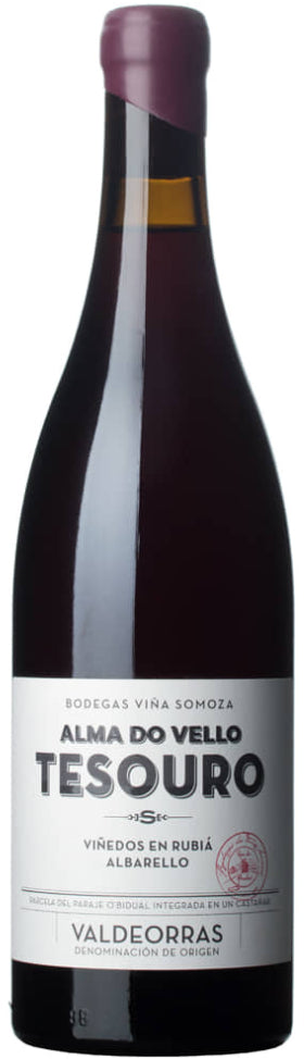 botella de alma do vello tesouro vino tinto barrica bodega viña somoza valdeorras galicia españa